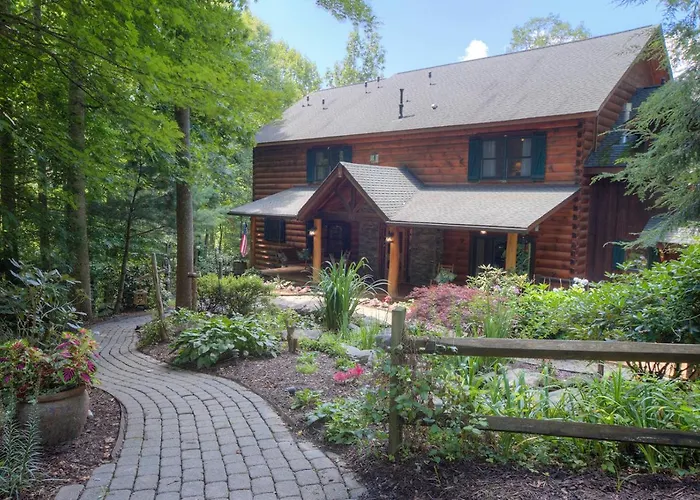 Lazy Bear Lodge