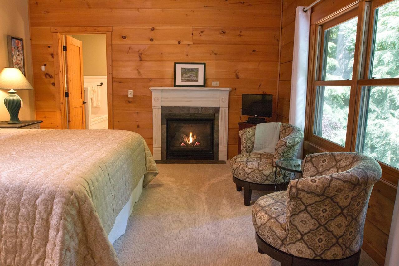 Lazy Bear Bed and breakfast